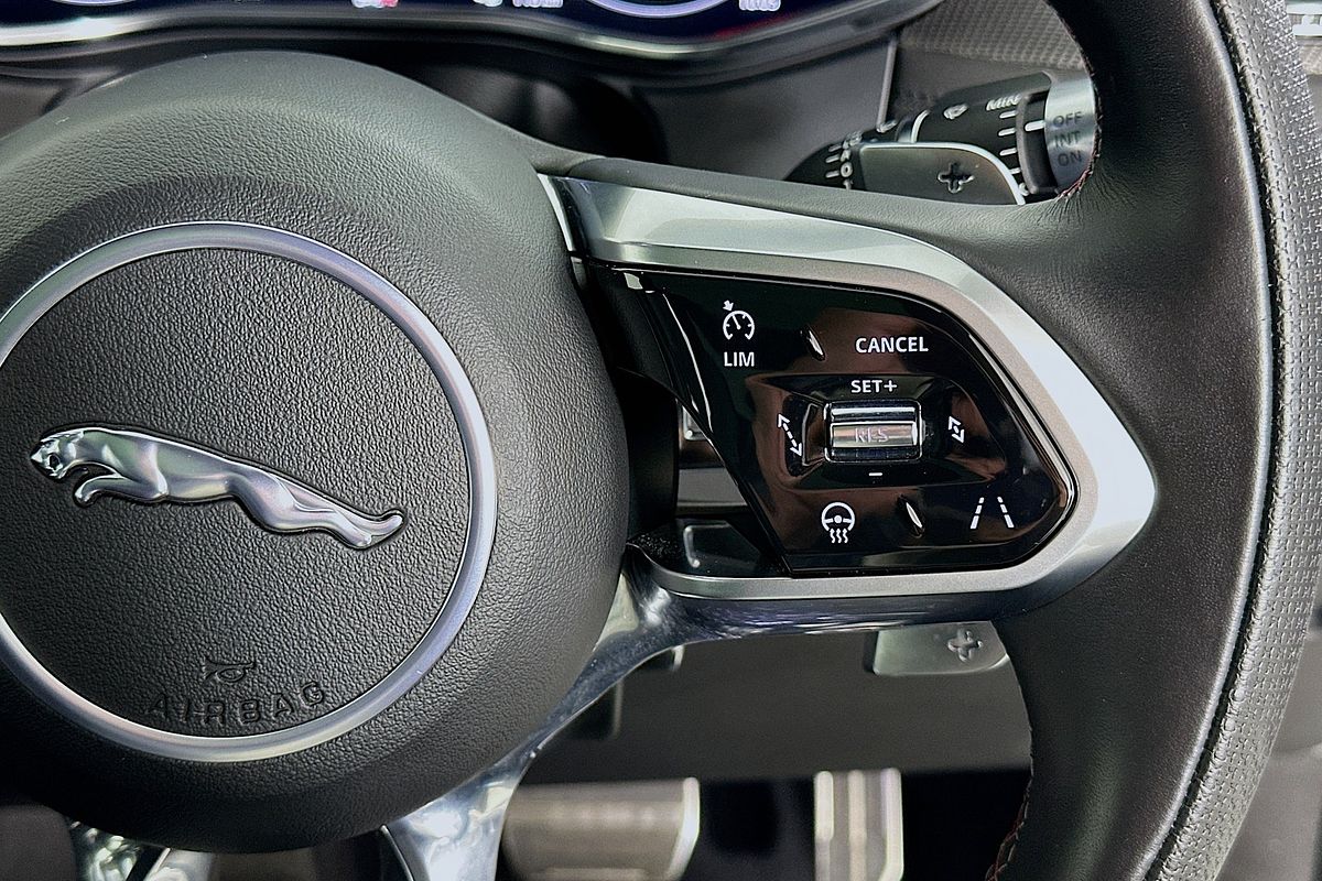 2022 Jaguar F-PACE SVR (405kW) X761 MY22
