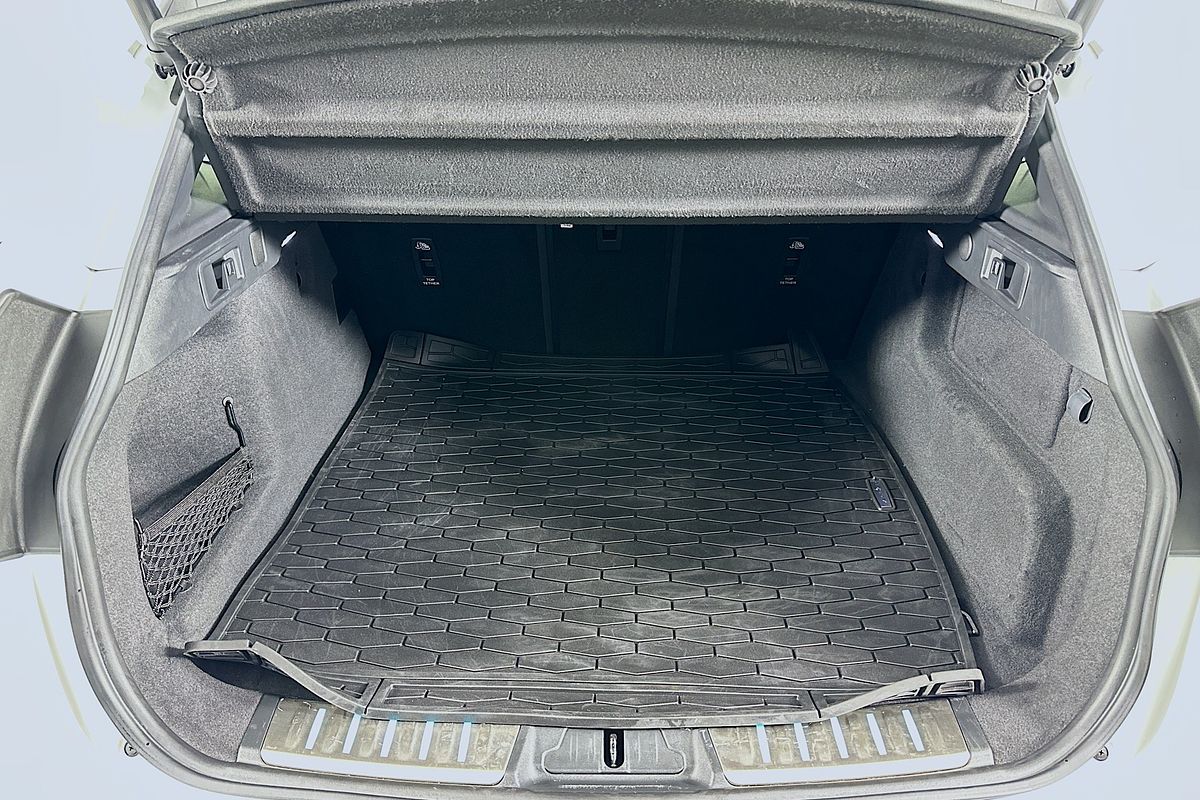 2022 Jaguar F-PACE SVR (405kW) X761 MY22
