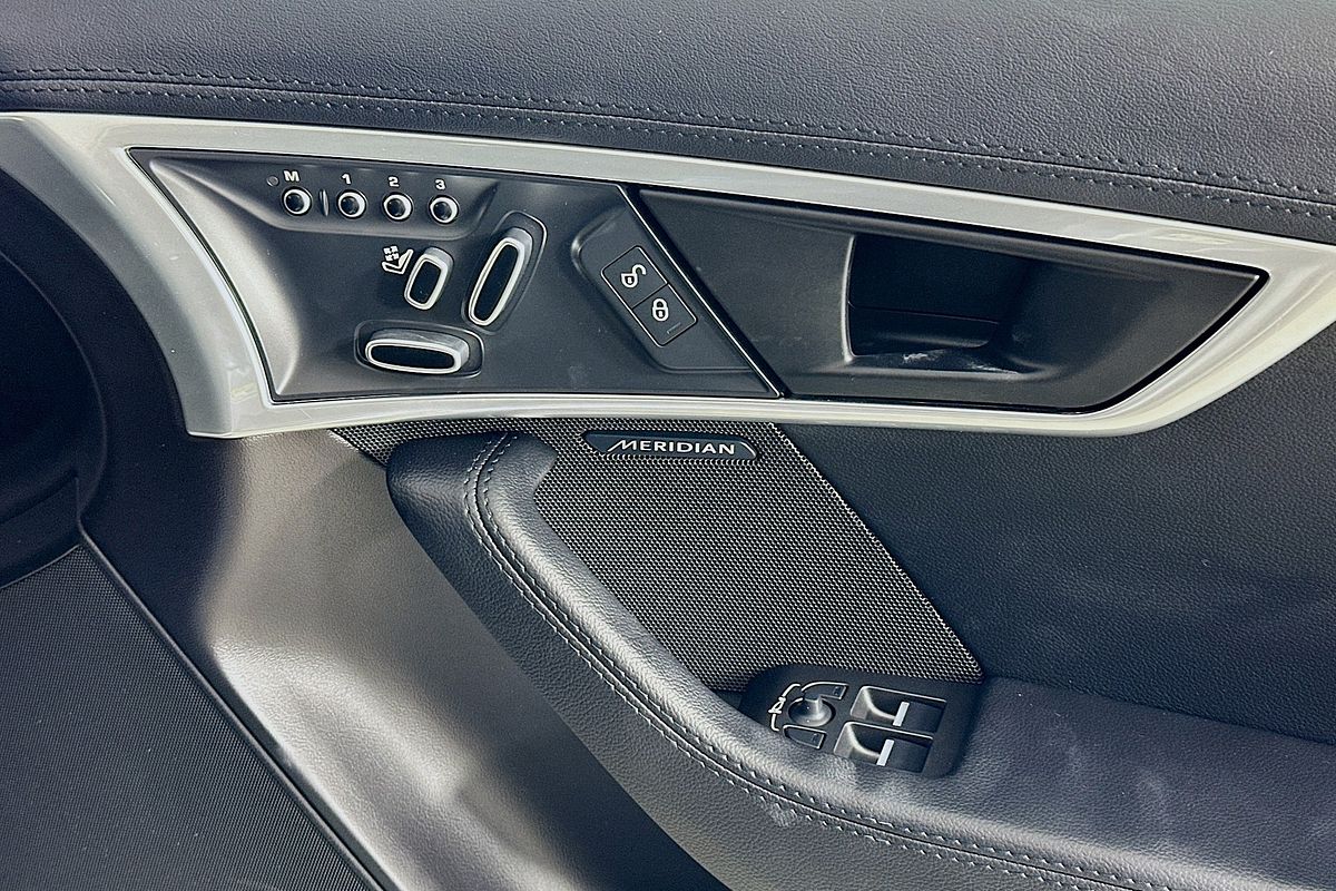 2020 Jaguar F-TYPE 2.0 R-DYNAMIC RWD (221kW) X152 MY20