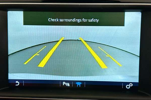 2015 Jaguar XE 25t R-SPORT