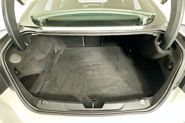 2015 Jaguar XE 25t R-SPORT