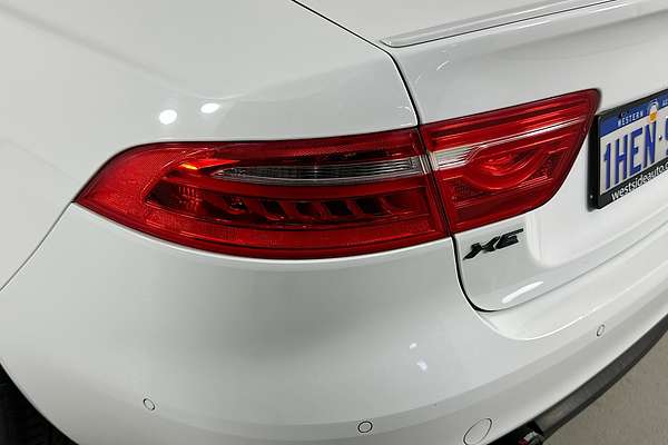 2015 Jaguar XE 25t R-SPORT