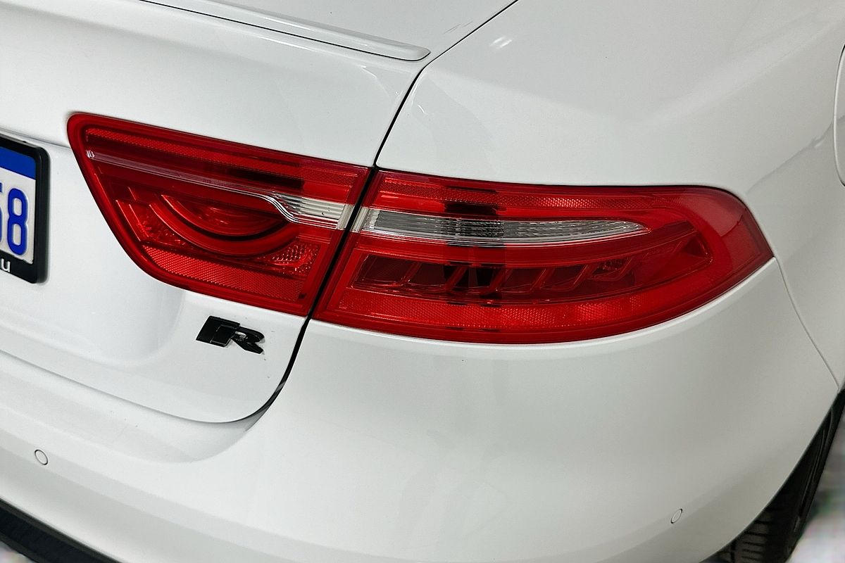 2015 Jaguar XE 25t R-SPORT