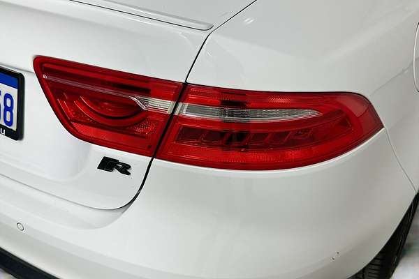 2015 Jaguar XE 25t R-SPORT