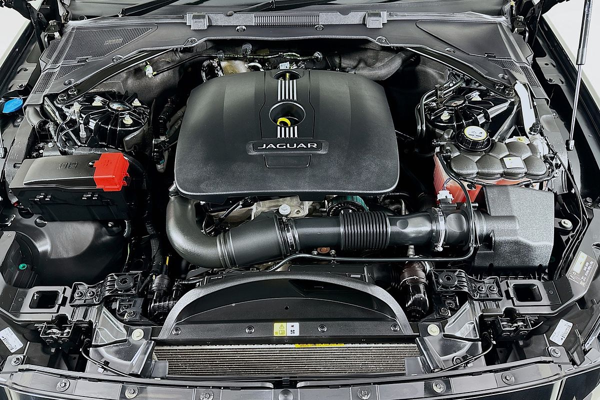 2018 Jaguar XF 25t (184kW) R-SPORT X260 MY18