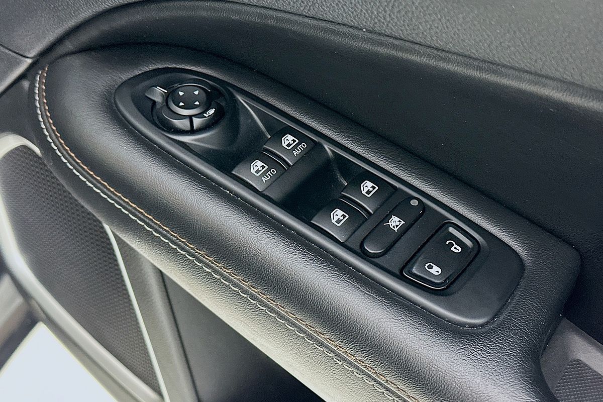 2019 Jeep COMPASS LONGITUDE (FWD) M6 MY18