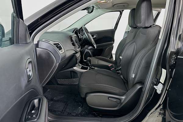 2019 Jeep COMPASS LONGITUDE (FWD) M6 MY18