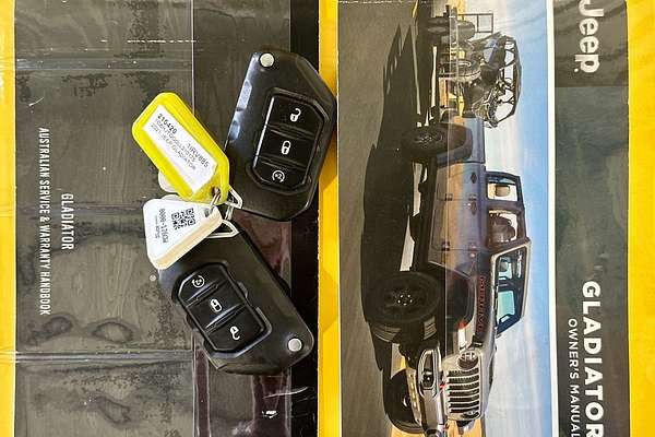 2021 Jeep GLADIATOR OVERLAND (4x4) JT MY21 4X4