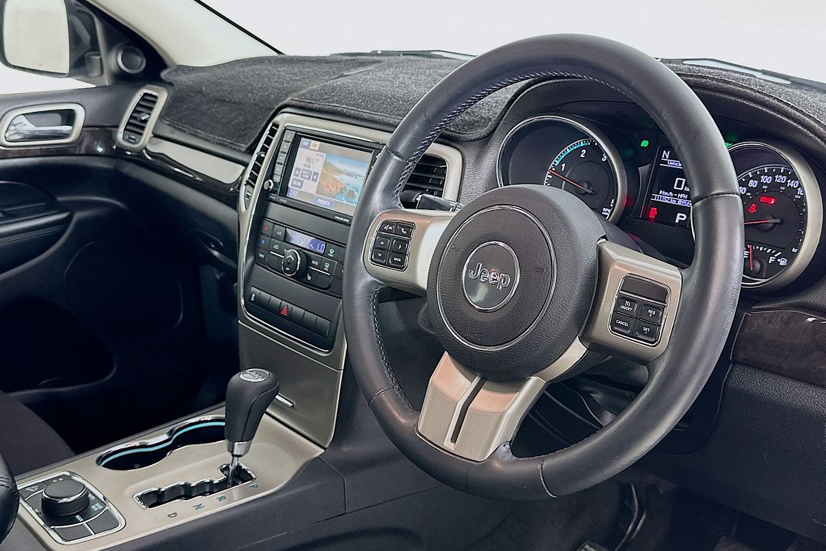 2012 Jeep GRAND CHEROKEE LAREDO (4x4) WK