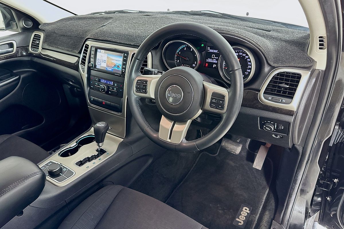 2012 Jeep GRAND CHEROKEE LAREDO (4x4) WK