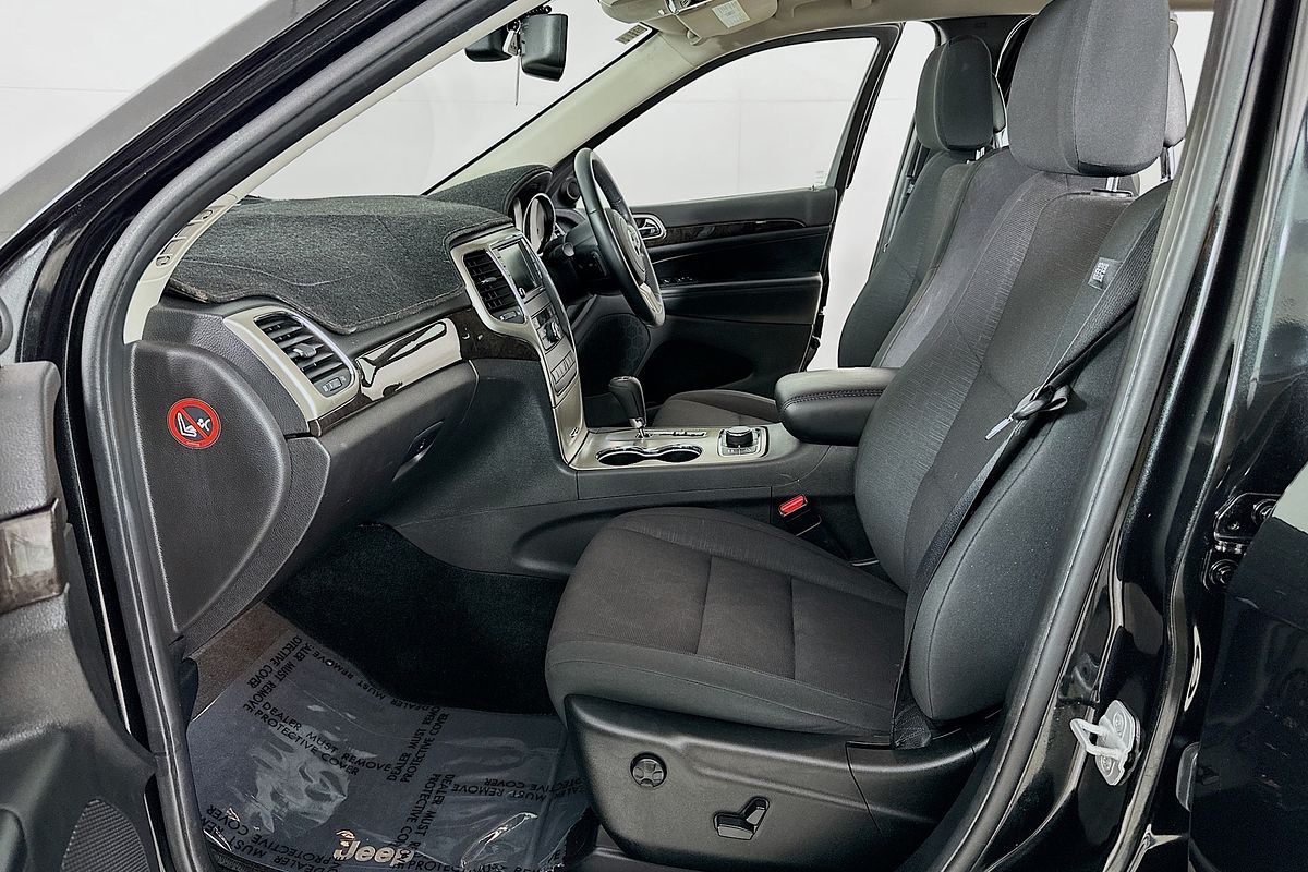 2012 Jeep GRAND CHEROKEE LAREDO (4x4) WK