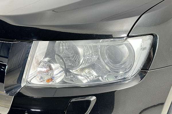 2012 Jeep GRAND CHEROKEE LAREDO (4x4) WK