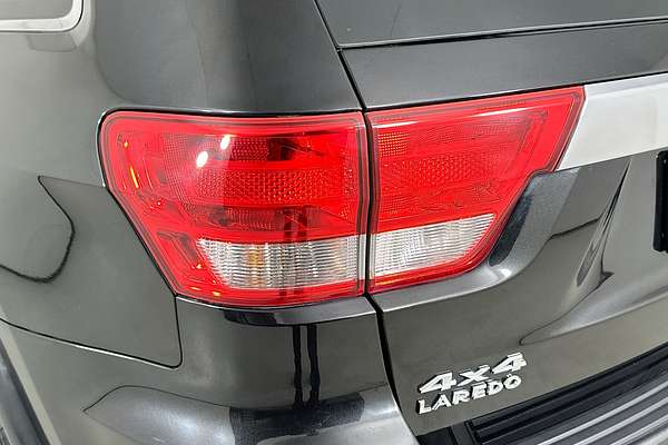2012 Jeep GRAND CHEROKEE LAREDO (4x4) WK