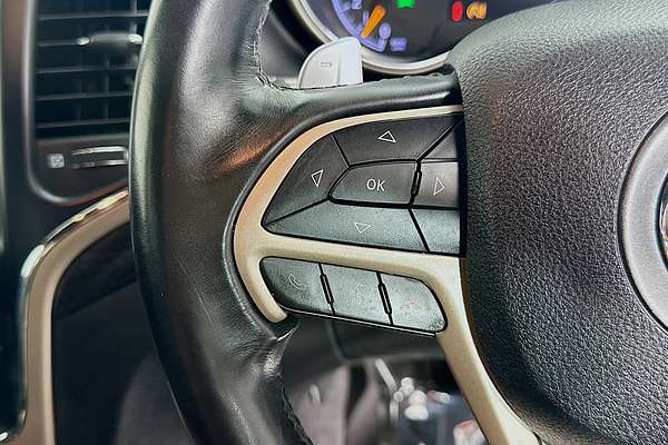 2017 Jeep GRAND CHEROKEE LAREDO (4x4) WK MY17