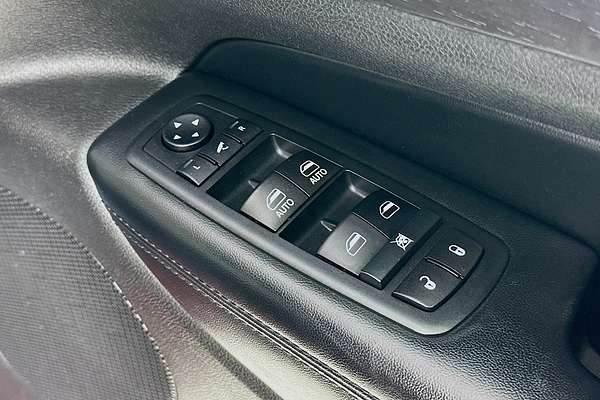 2017 Jeep GRAND CHEROKEE LAREDO (4x4) WK MY17