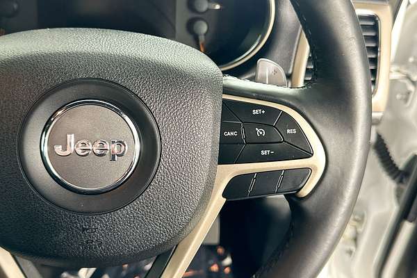 2017 Jeep GRAND CHEROKEE LAREDO (4x4) WK MY17