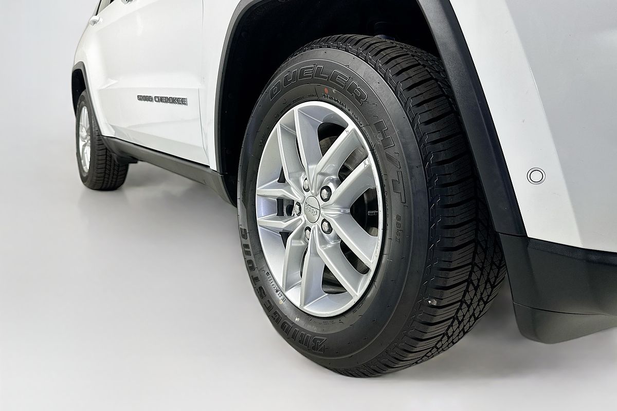 2017 Jeep GRAND CHEROKEE LAREDO (4x4) WK MY17