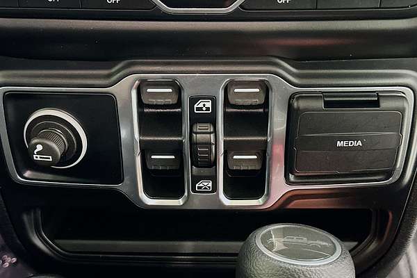2021 Jeep Gladiator NIGHT EAGLE (4x4) JT MY21 V2 4X4