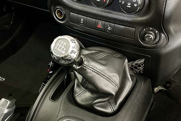2011 Jeep WRANGLER UNLIMITED SPORT (4x4) JK MY09
