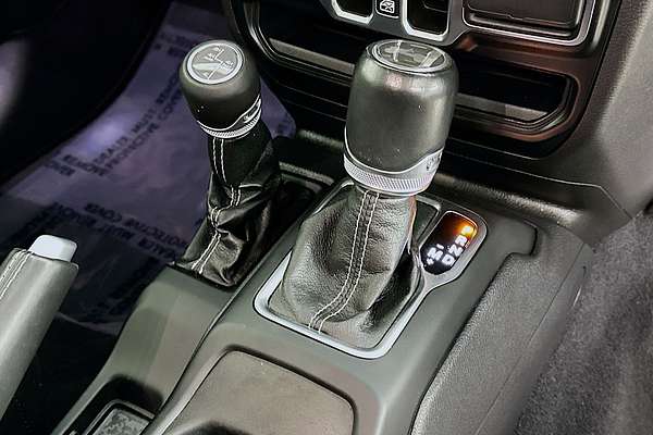 2022 Jeep WRANGLER UNLIMITED OVERLAND (4x4) JL MY22