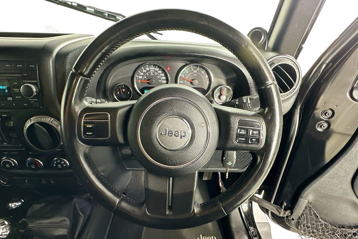 2011 Jeep WRANGLER UNLIMITED SPORT (4x4) JK MY09