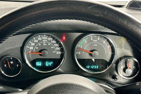 2011 Jeep WRANGLER UNLIMITED SPORT (4x4) JK MY09