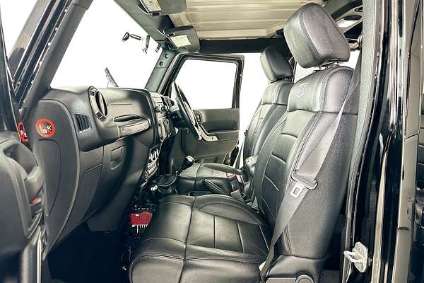 2011 Jeep WRANGLER UNLIMITED SPORT (4x4) JK MY09