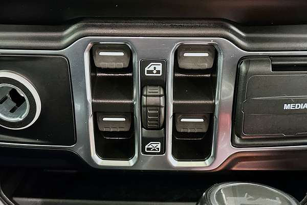 2022 Jeep WRANGLER UNLIMITED OVERLAND (4x4) JL MY22