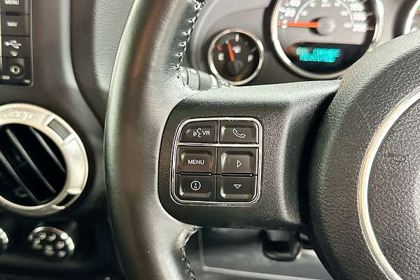 2017 Jeep WRANGLER UNLIMITED OVERLAND (4x4) JK MY17