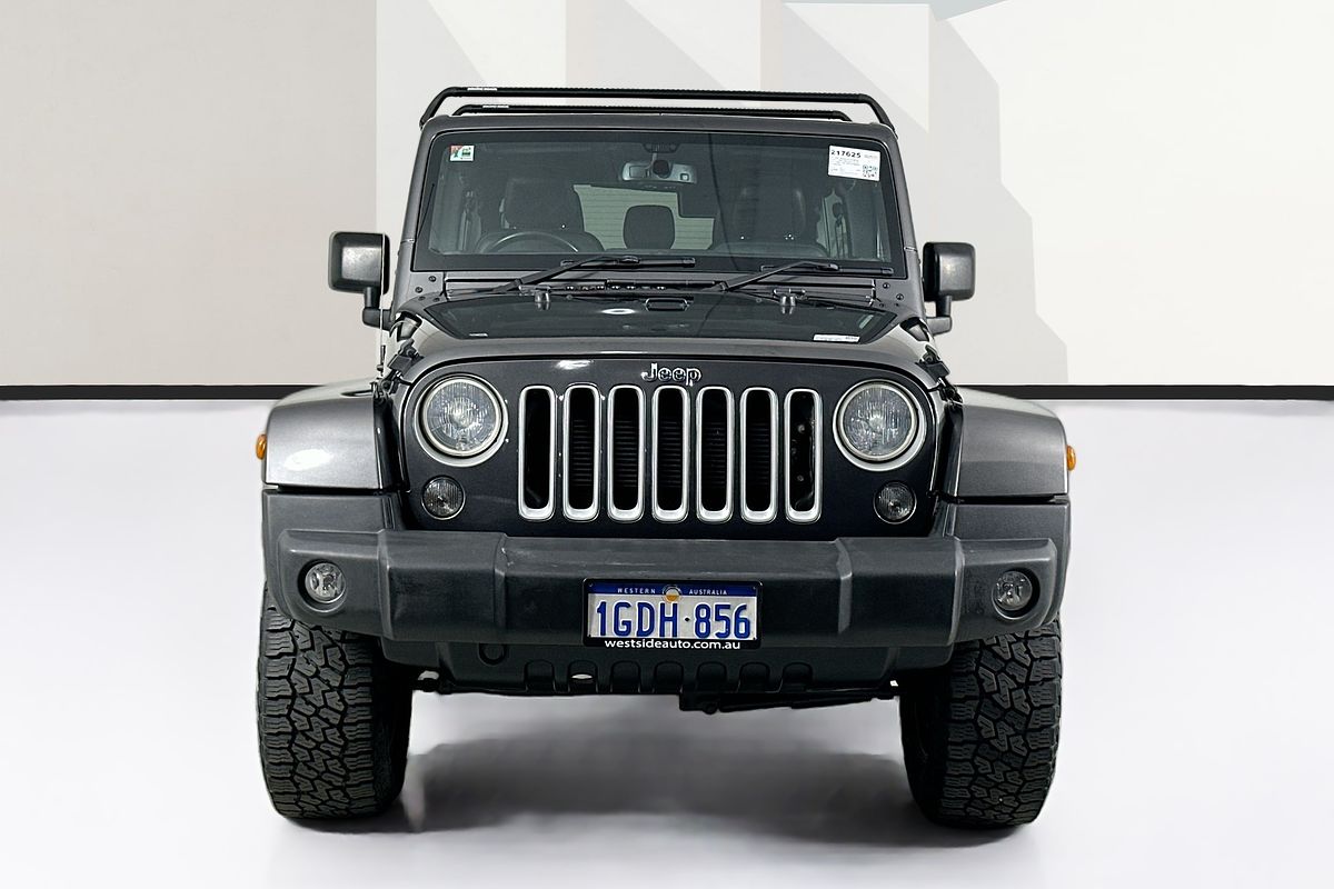 2017 Jeep WRANGLER UNLIMITED OVERLAND (4x4) JK MY17