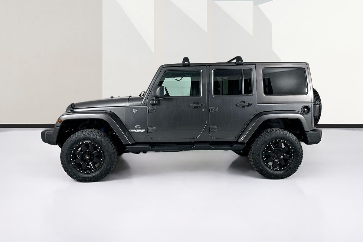 2017 Jeep WRANGLER UNLIMITED OVERLAND (4x4) JK MY17