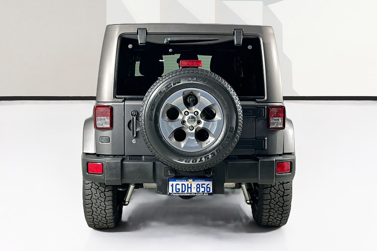 2017 Jeep WRANGLER UNLIMITED OVERLAND (4x4) JK MY17