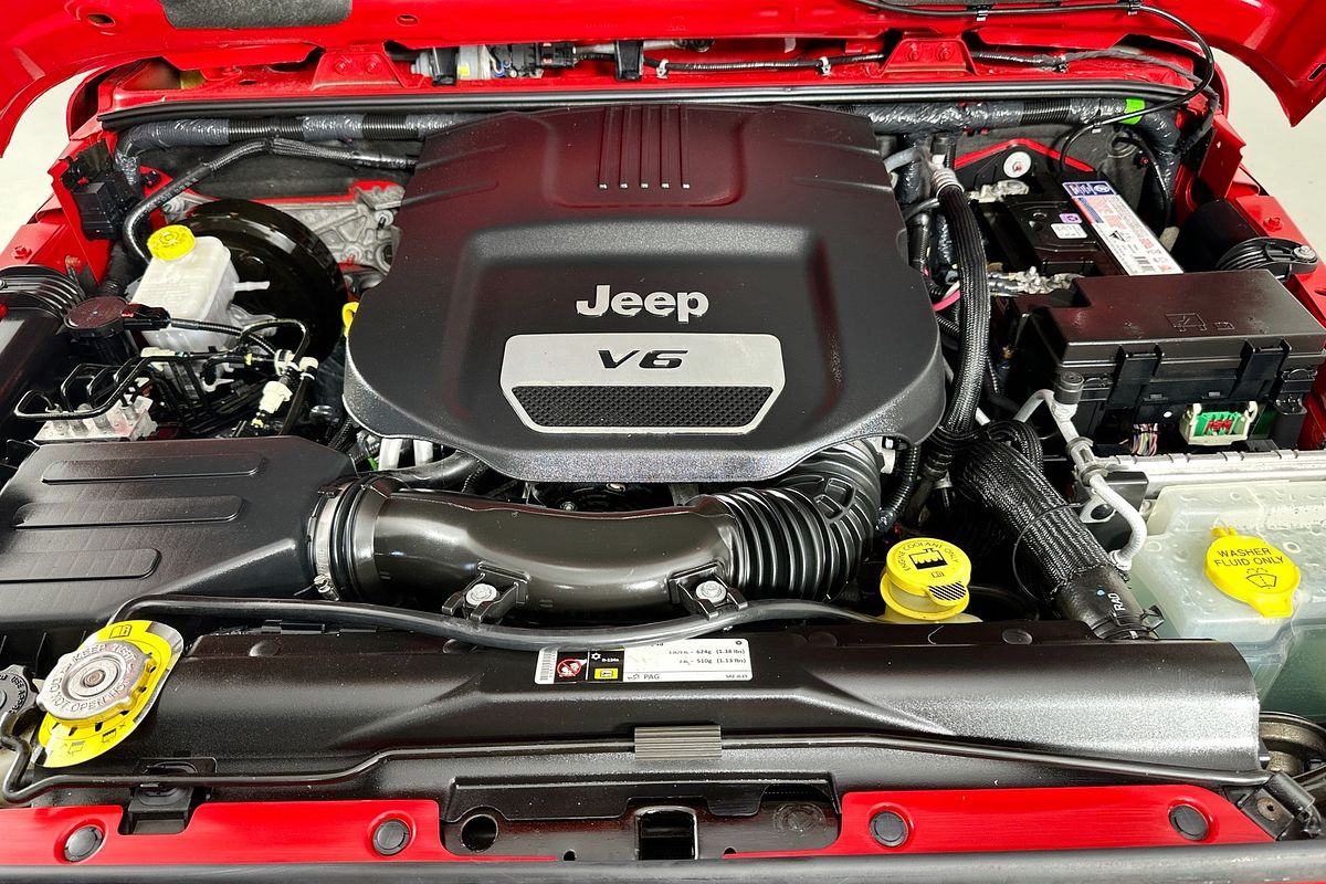 2018 Jeep WRANGLER UNLIMITED SPORT (4x4) JK MY18