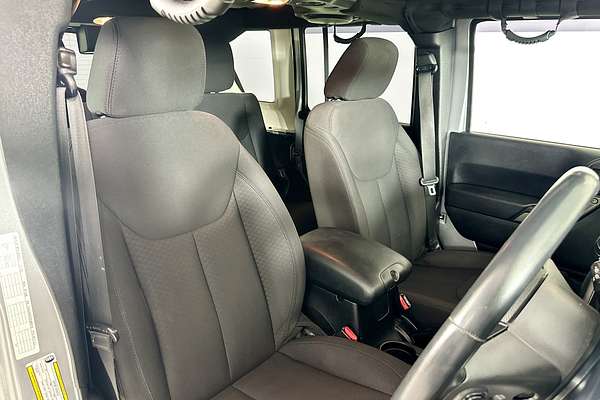 2014 Jeep WRANGLER UNLIMITED SPORT (4x4) JK MY13
