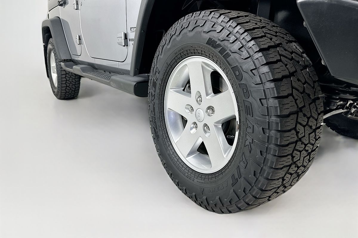 2014 Jeep WRANGLER UNLIMITED SPORT (4x4) JK MY13