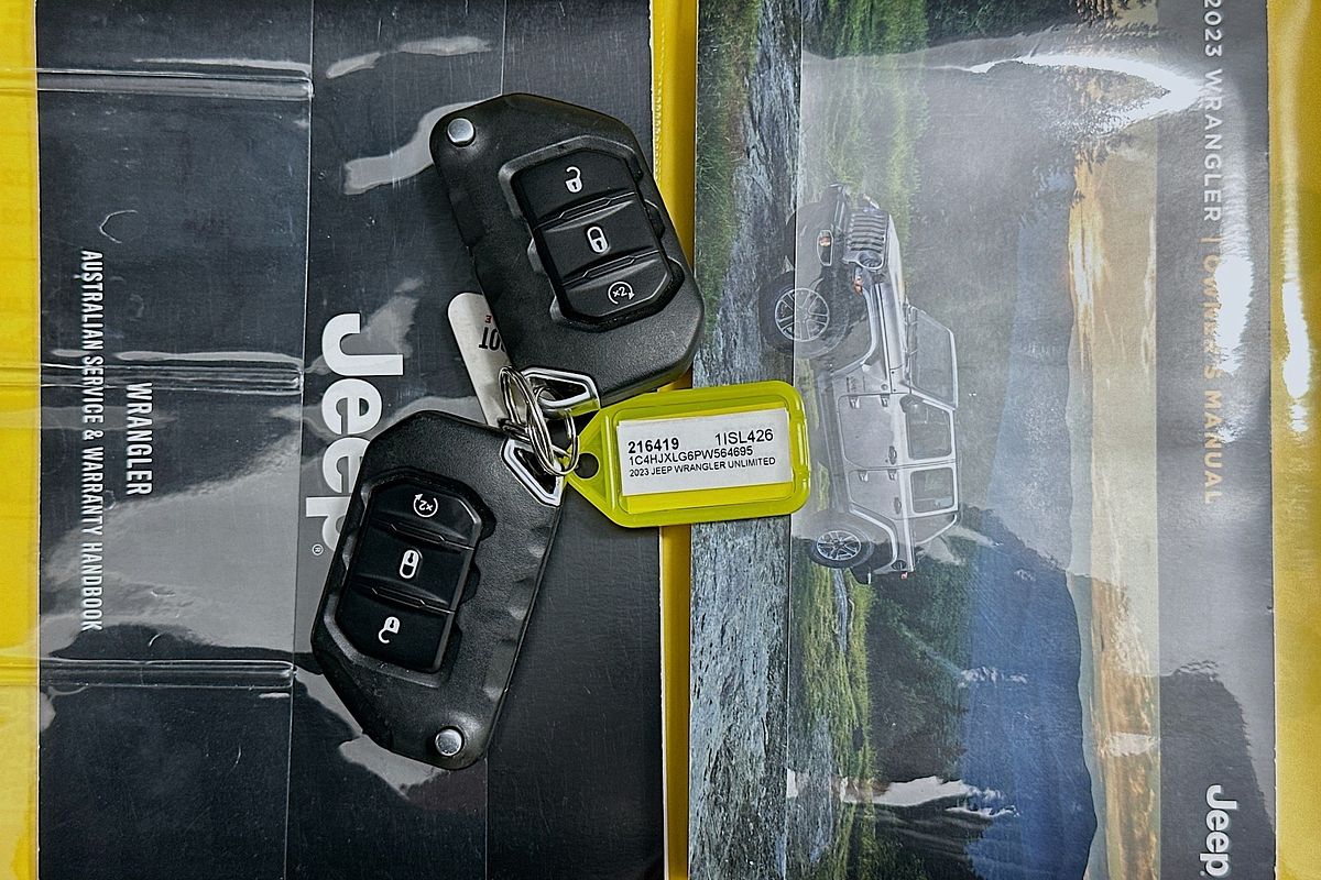 2023 Jeep WRANGLER UNLIMITED OVERLAND (4x4) JL MY23