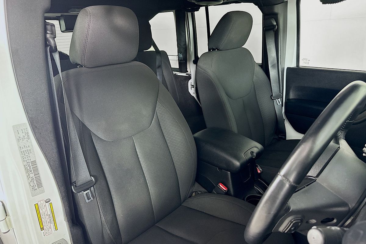2016 Jeep WRANGLER UNLIMITED SPORT (4x4) JK MY16