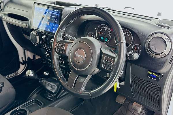 2015 Jeep WRANGLER UNLIMITED SPORT (4x4) JK MY16