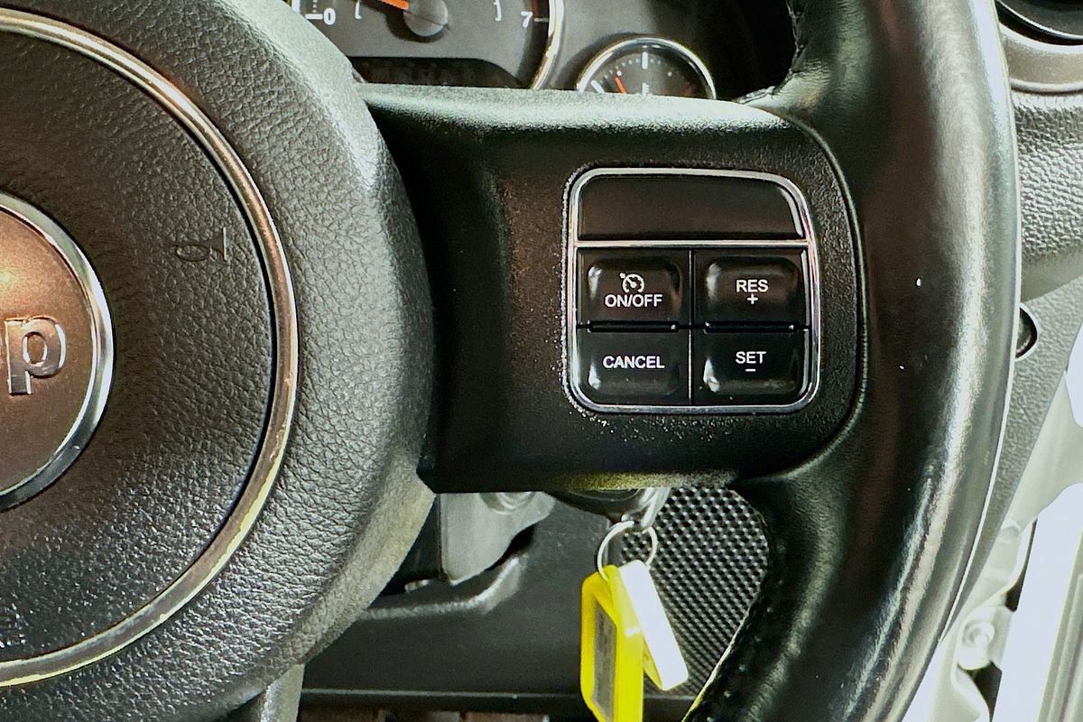 2015 Jeep WRANGLER UNLIMITED SPORT (4x4) JK MY16