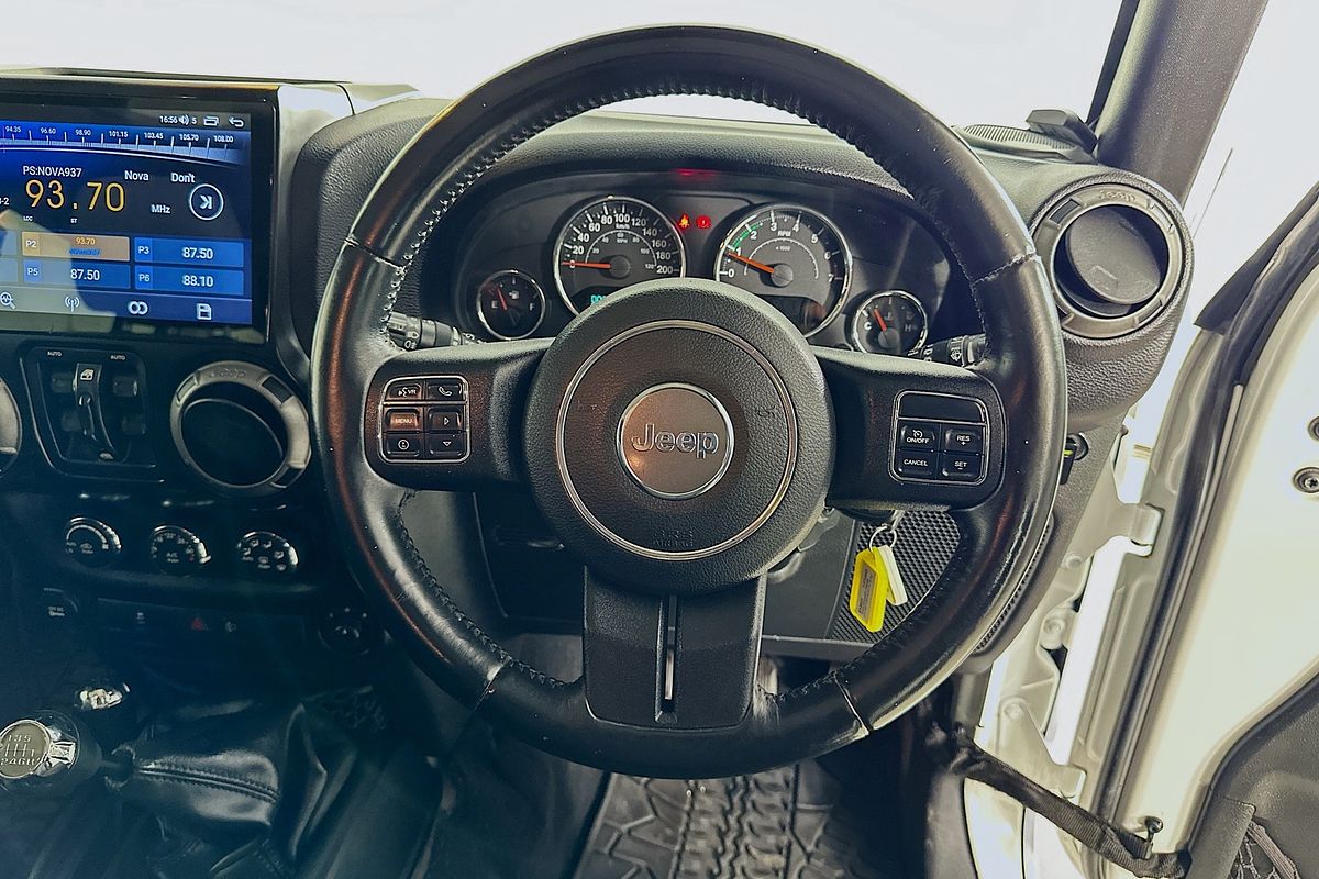 2015 Jeep WRANGLER UNLIMITED SPORT (4x4) JK MY16