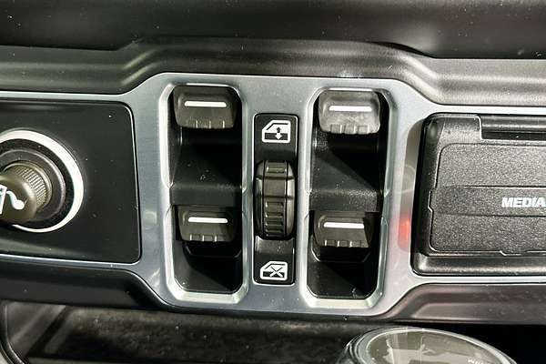 2020 Jeep WRANGLER UNLIMITED OVERLAND (4x4) JL MY20