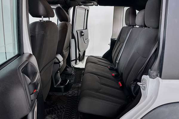 2015 Jeep WRANGLER UNLIMITED SPORT (4x4) JK MY16