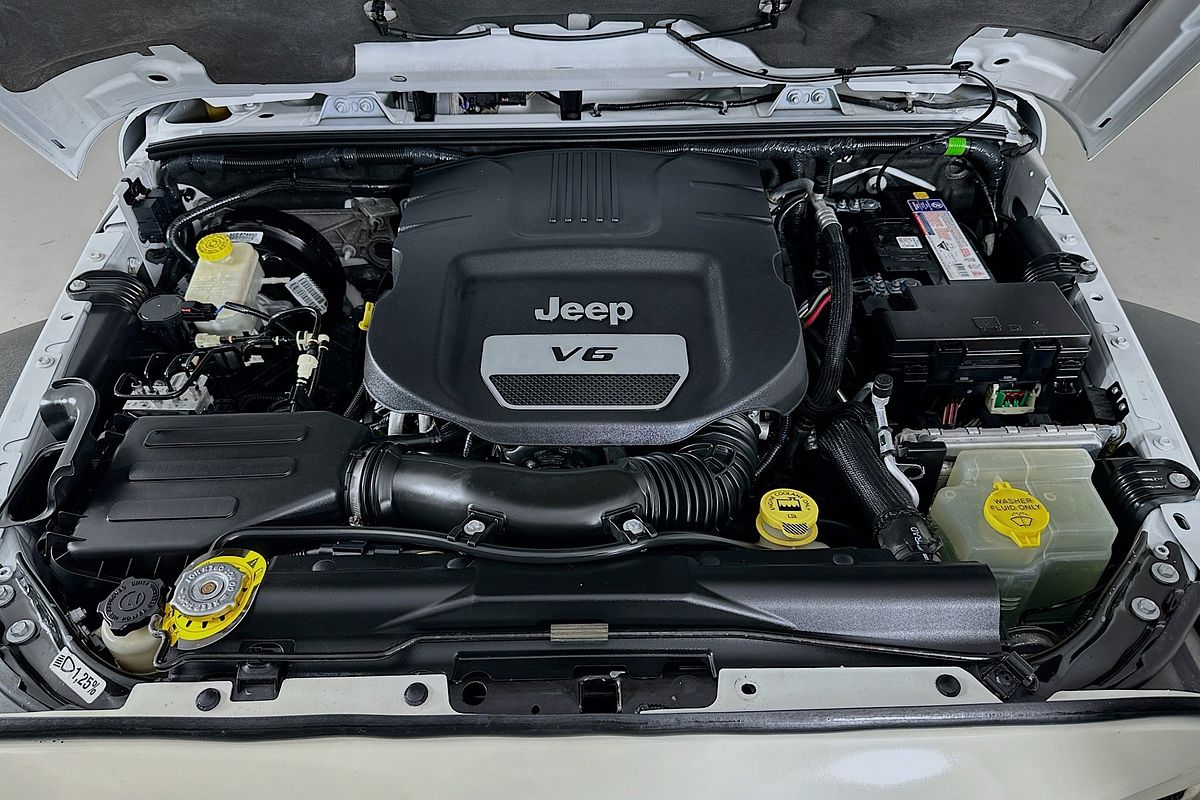 2016 Jeep WRANGLER UNLIMITED SPORT (4x4) JK MY16