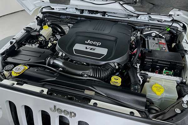 2015 Jeep WRANGLER UNLIMITED SPORT (4x4) JK MY16