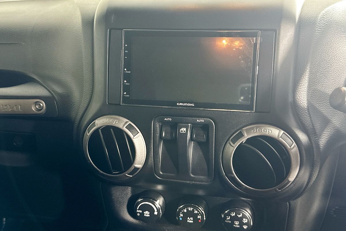 2013 Jeep WRANGLER SPORT (4x4) JK MY13