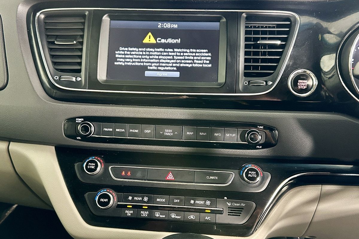 2016 Kia CARNIVAL PLATINUM YP MY17