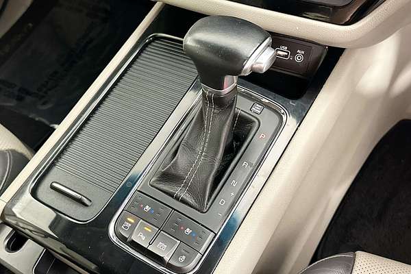 2016 Kia CARNIVAL PLATINUM YP MY17