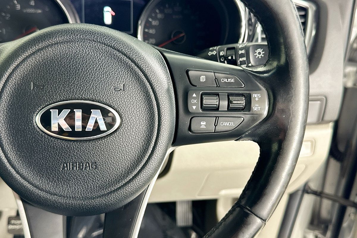 2016 Kia CARNIVAL PLATINUM YP MY17