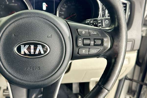 2016 Kia CARNIVAL PLATINUM YP MY17