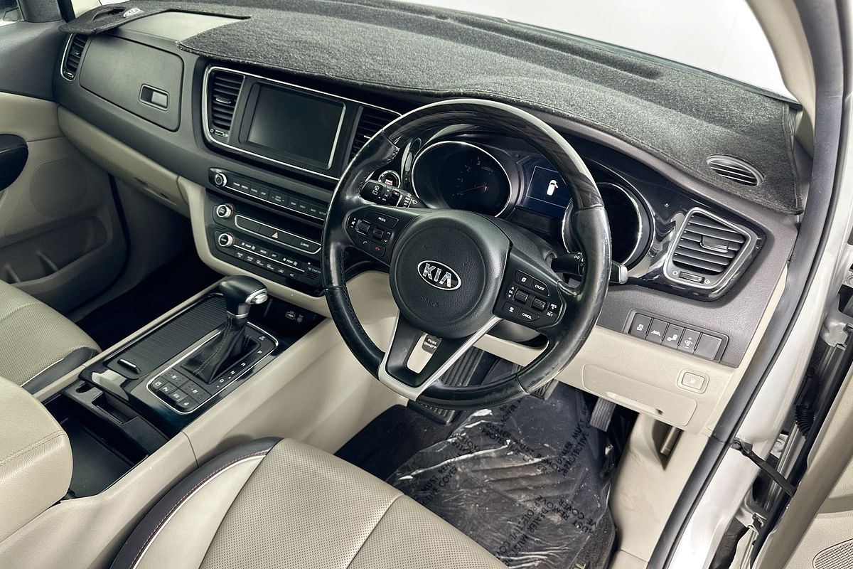 2016 Kia CARNIVAL PLATINUM YP MY17